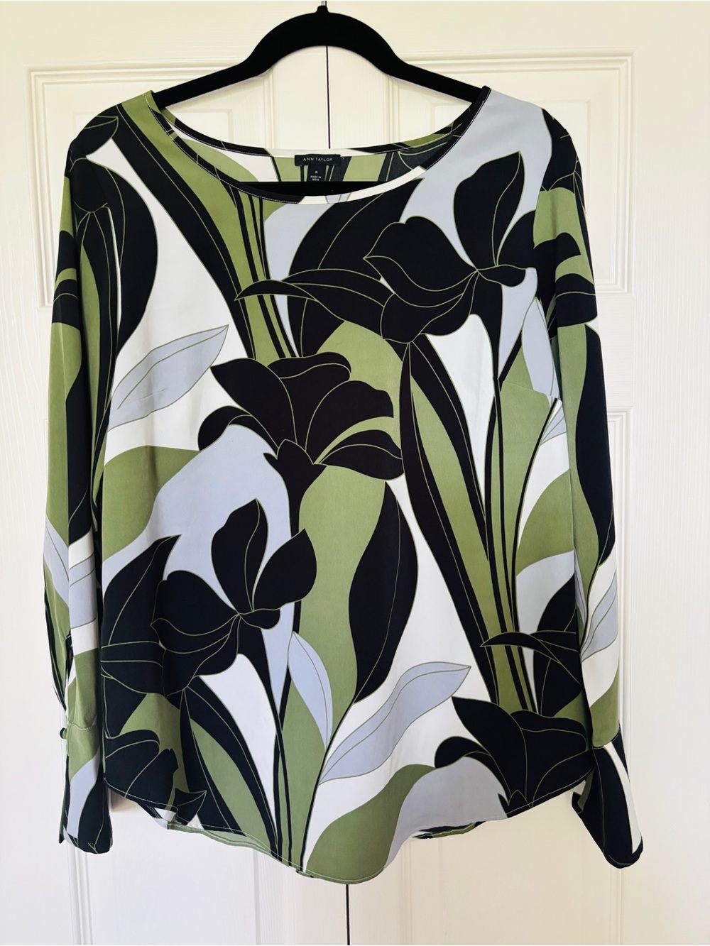 Ann Taylor Olive Green Black Floral Print Blouse Size M